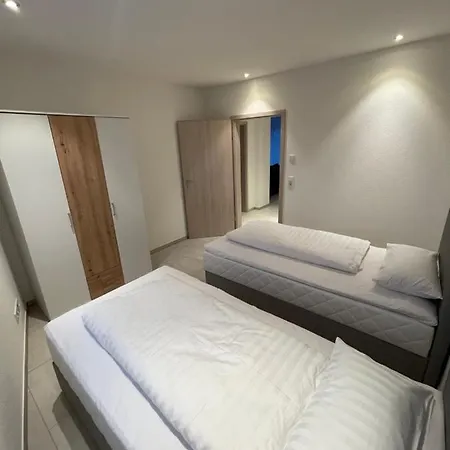 Ferienwohnung Piya 4